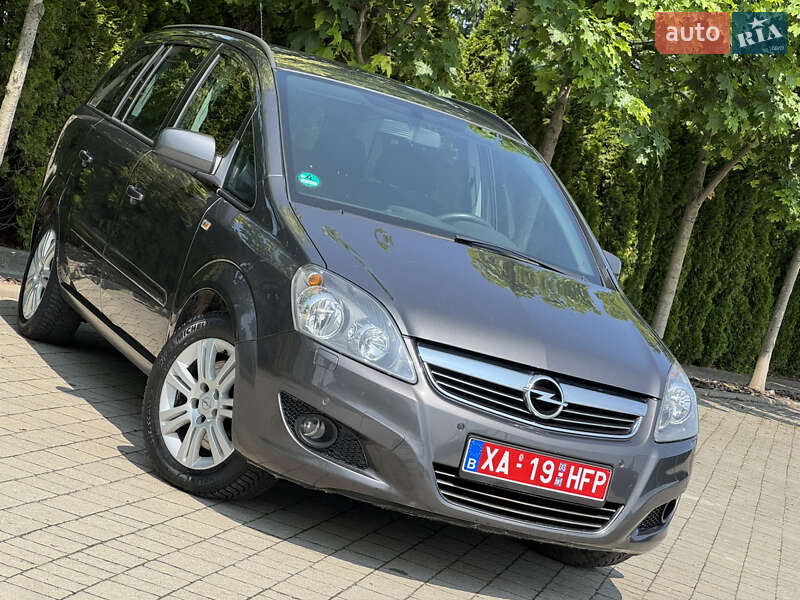Минивэн Opel Zafira 2012 в Львове