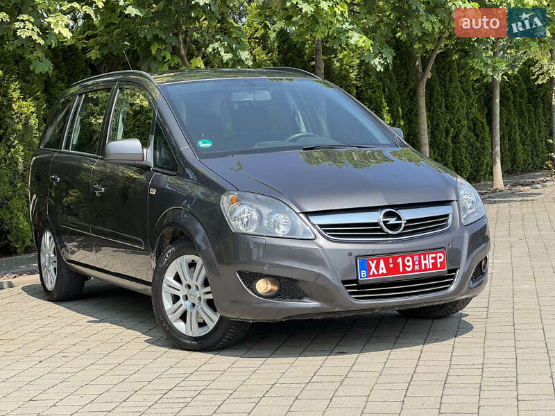 Минивэн Opel Zafira 2012 в Львове