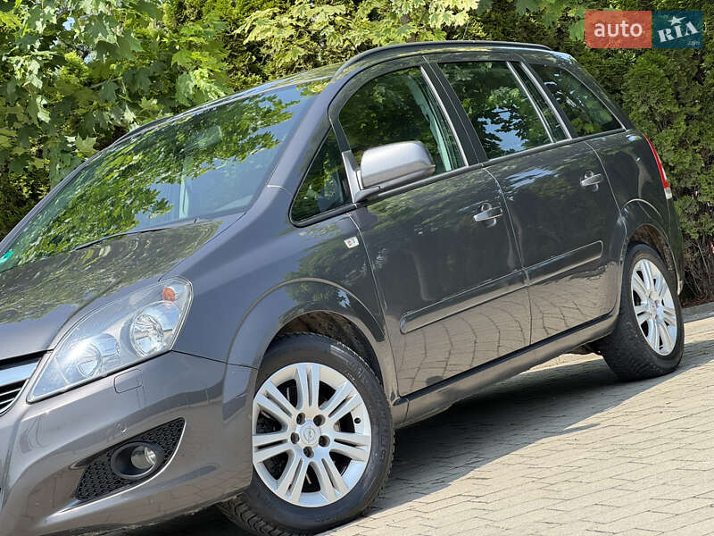 Минивэн Opel Zafira 2012 в Львове