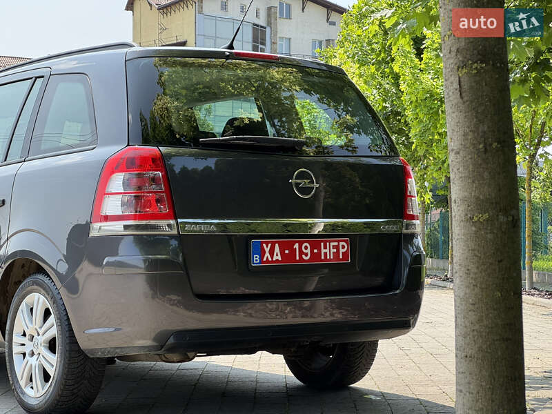 Минивэн Opel Zafira 2012 в Львове