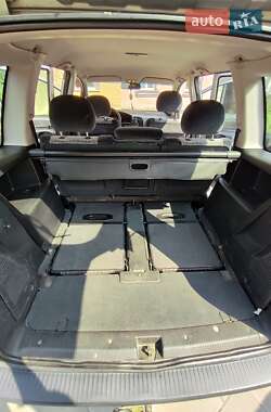 Минивэн Opel Zafira 2002 в 