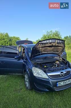 Минивэн Opel Zafira 2009 в 