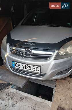 Минивэн Opel Zafira 2009 в 