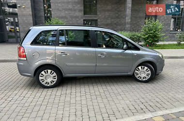 Минивэн Opel Zafira 2007 в 