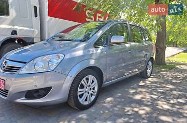 Минивэн Opel Zafira 2010 в Луцке