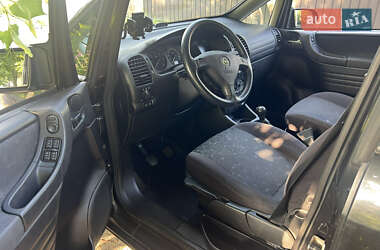 Минивэн Opel Zafira 2000 в 