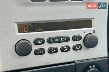 Минивэн Opel Zafira 2003 в 