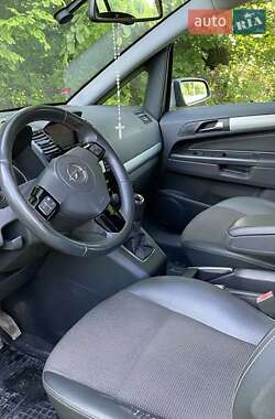Минивэн Opel Zafira 2009 в Тернополе