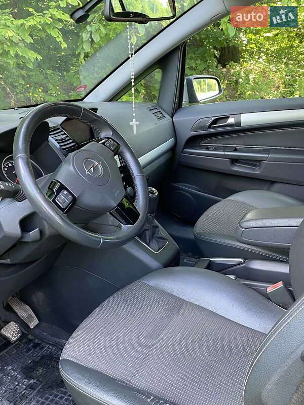 Opel Zafira 2009