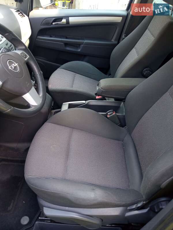 Минивэн Opel Zafira 2008 в Ивано-Франковске фото 18 Минивэн Opel Zafira 2008 в Ивано-Франковске
