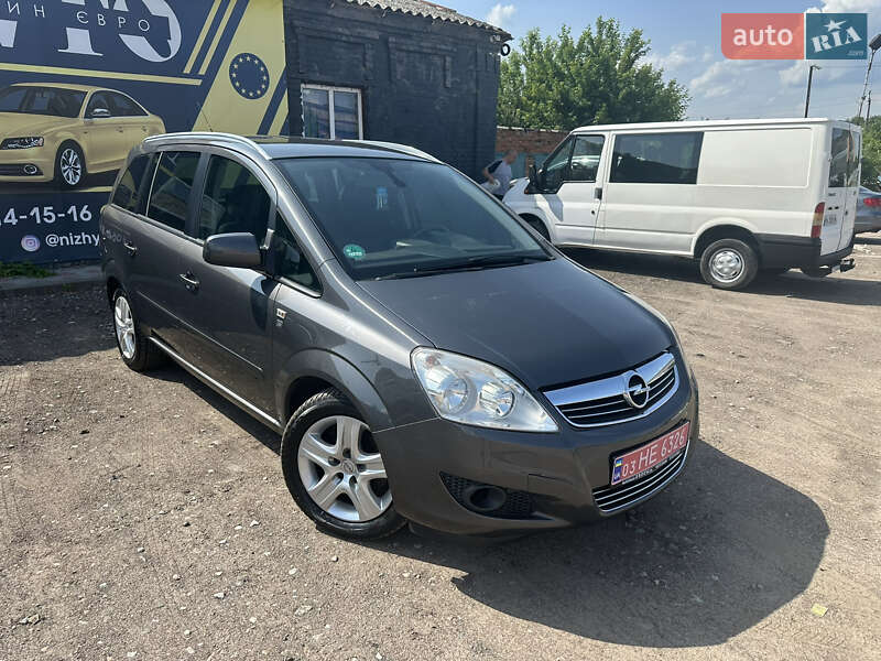 Минивэн Opel Zafira 2010 в Нежине