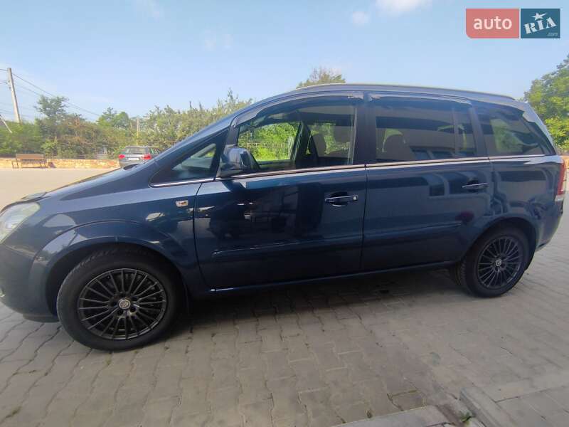 Мінівен Opel Zafira 2010 в Могилів-Подільському фото 3 Мінівен Opel Zafira 2010 в Могилів-Подільському