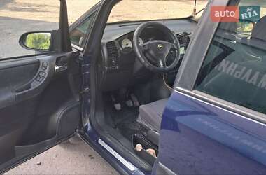 Минивэн Opel Zafira 2002 в 