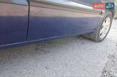 Минивэн Opel Zafira 2002 в 