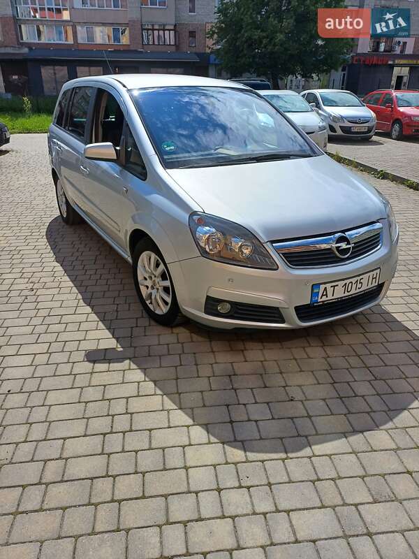 Opel Zafira 2006