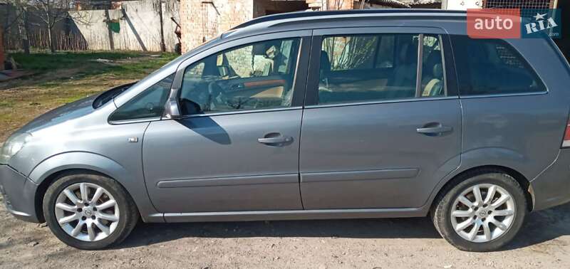 Минивэн Opel Zafira 2006 в Харькове