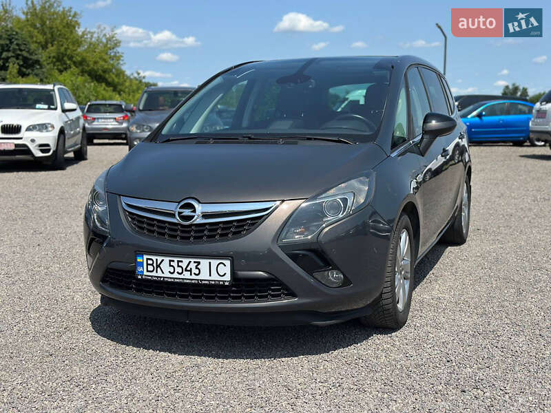 Микровэн Opel Zafira 2015 в 