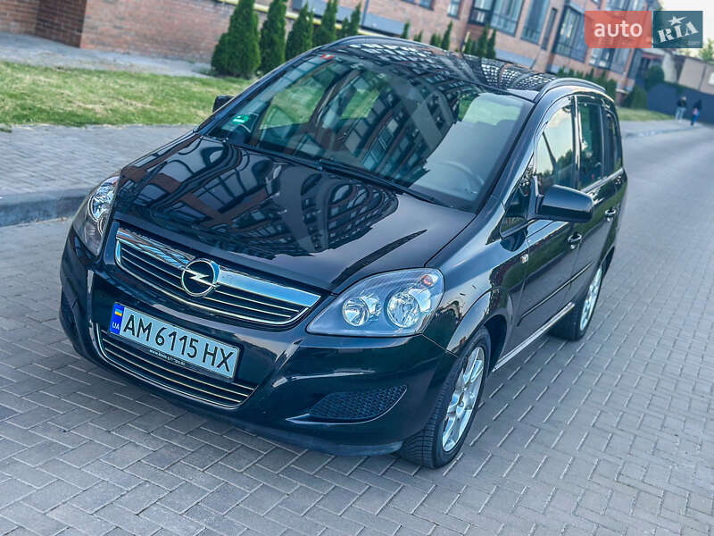 Opel Zafira 2011