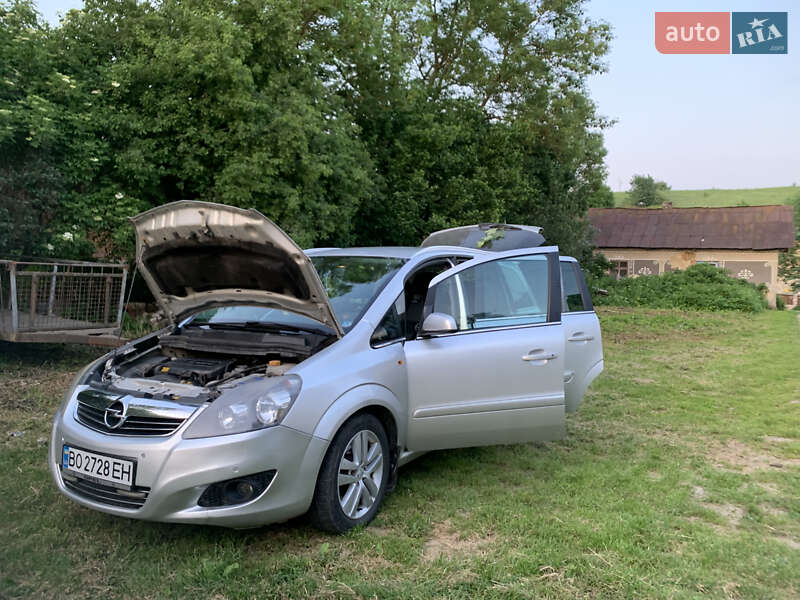 Минивэн Opel Zafira 2008 в Золочеве фото 2 Минивэн Opel Zafira 2008 в Золочеве