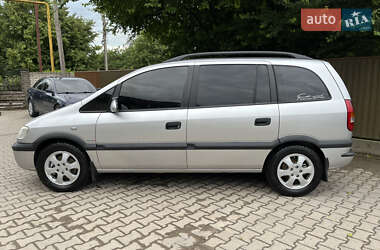 Мінівен Opel Zafira 2002 в Чернівцях