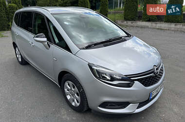Минивэн Opel Zafira 2017 в Хмельницком