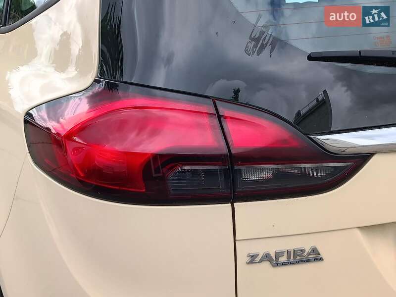 Мікровен Opel Zafira 2015 в Харкові