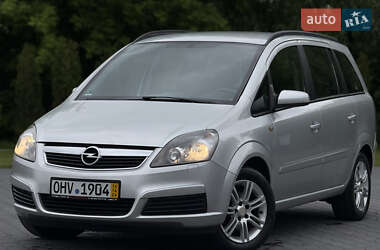 Минивэн Opel Zafira 2006 в Золочеве