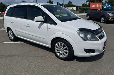 Минивэн Opel Zafira 2011 в Киеве