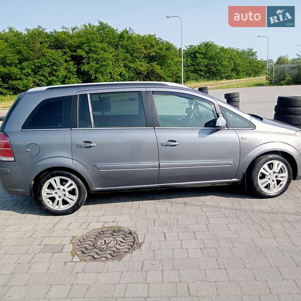 Минивэн Opel Zafira 2005 в Львове фото 3 Минивэн Opel Zafira 2005 в Львове