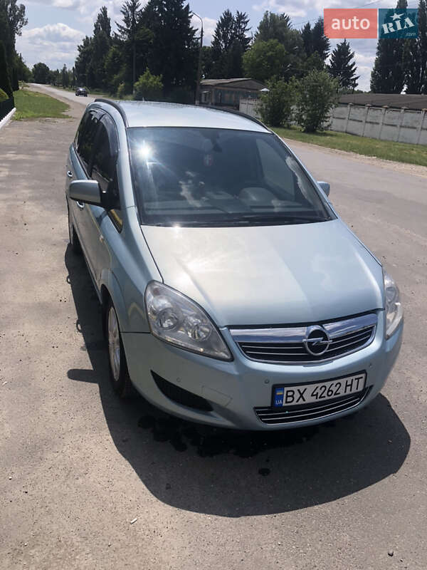 Мінівен Opel Zafira 2009 в Волочиську
