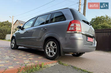 Минивэн Opel Zafira 2008 в 
