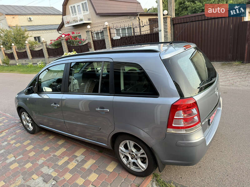 Минивэн Opel Zafira 2008 в Борисполе
