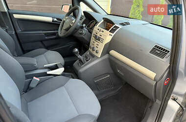 Минивэн Opel Zafira 2008 в 
