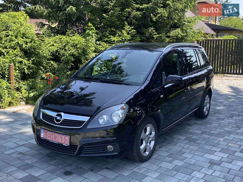 Минивэн Opel Zafira 2008 в 