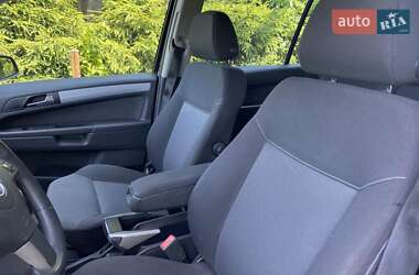 Минивэн Opel Zafira 2008 в 