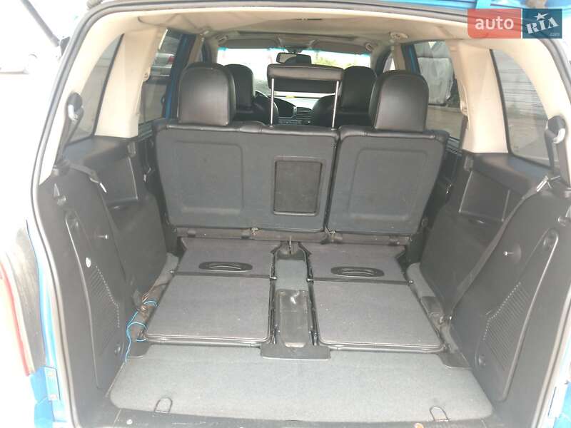 Мінівен Opel Zafira 2002 в Рівному