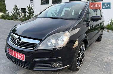 Минивэн Opel Zafira 2007 в 