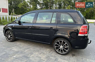 Минивэн Opel Zafira 2007 в 