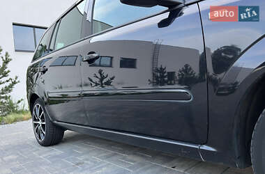 Минивэн Opel Zafira 2007 в 