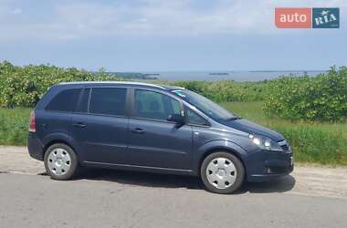 Минивэн Opel Zafira 2007 в Светловодске