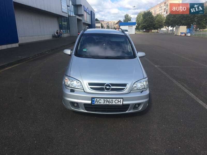 Мінівен Opel Zafira 2005 в Ковелі