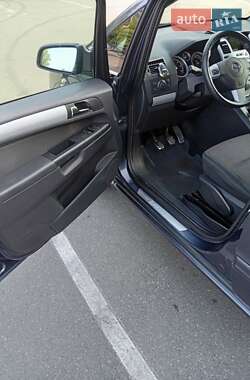 Мінівен Opel Zafira 2007 в Києві