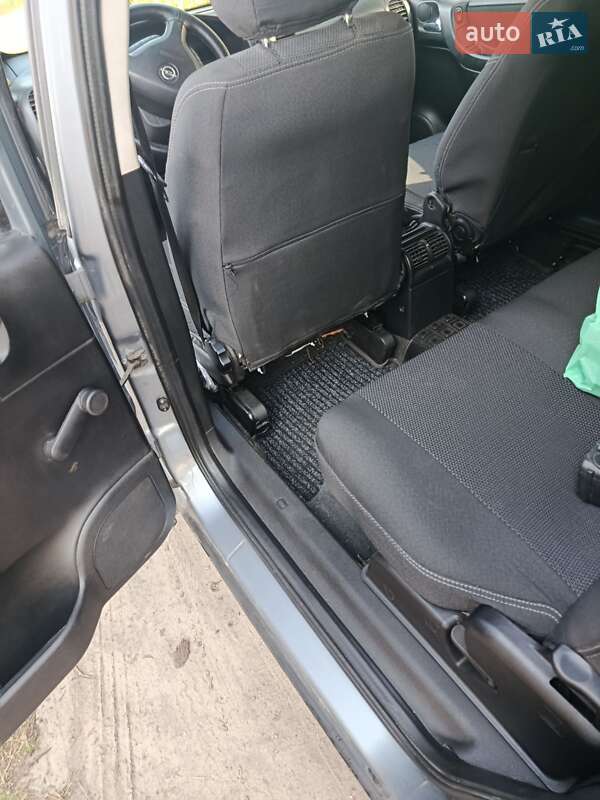 Мінівен Opel Zafira 2005 в Світловодську фото 6 Мінівен Opel Zafira 2005 в Світловодську