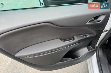 Минивэн Opel Zafira 2017 в 