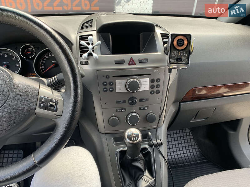 Минивэн Opel Zafira 2006 в Луцке