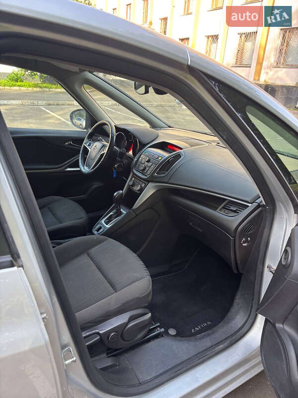 Мінівен Opel Zafira 2013 в Нововолинську фото 11 Мінівен Opel Zafira 2013 в Нововолинську