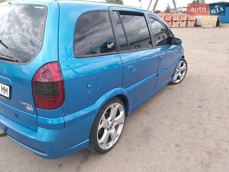 Мінівен Opel Zafira 2002 в Рівному