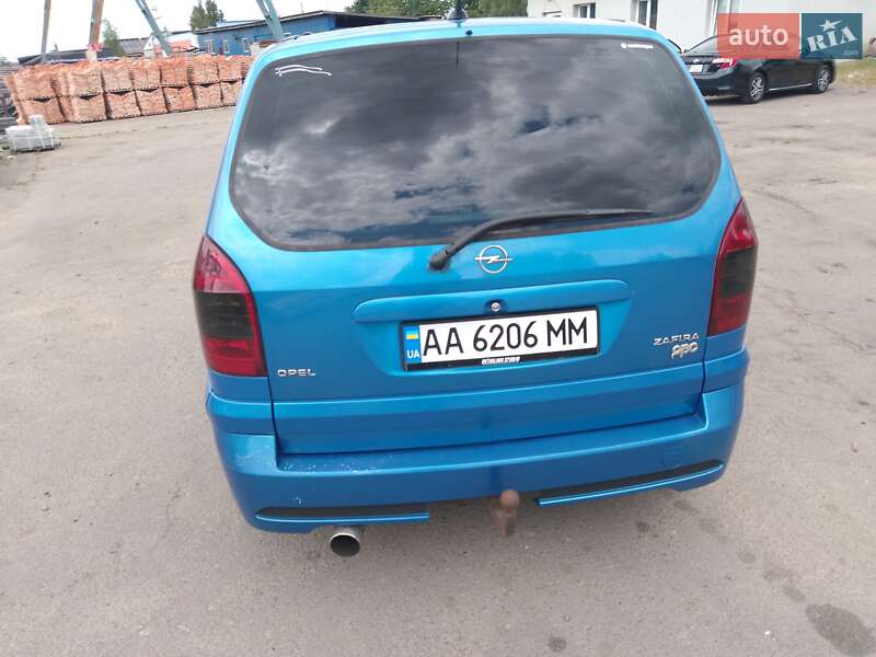 Мінівен Opel Zafira 2002 в Рівному