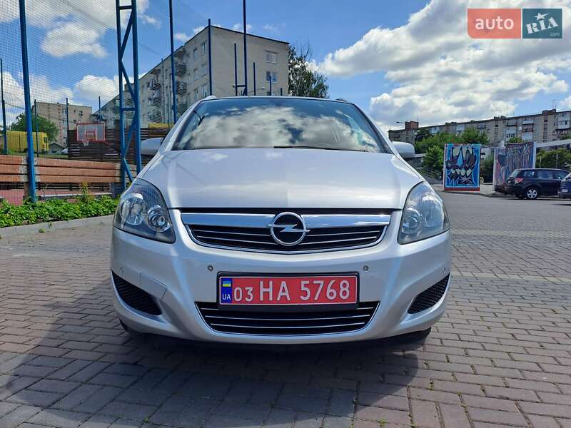 Мінівен Opel Zafira 2010 в Луцьку