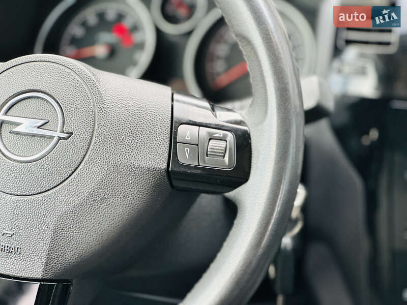 Мінівен Opel Zafira 2011 в Харкові фото 27 Мінівен Opel Zafira 2011 в Харкові